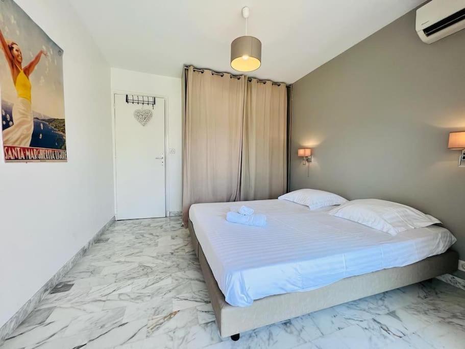 Le Pinede - Apt 4 Prs- Parking - Clim - 500M Plages Antibes Esterno foto